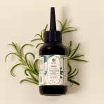 Розмаринова вода для волосся: користь, властивості та найкращі засоби