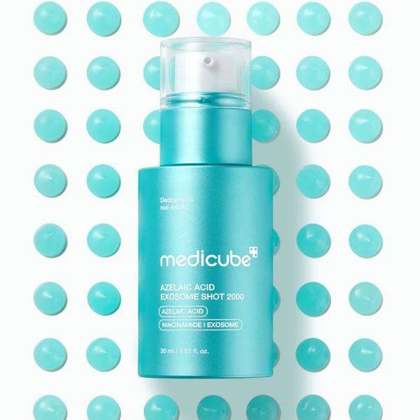 Medicube - Azelaic Acid Exosome Shot 2000 - Сыворотка с микроиглами   текстура и цвет