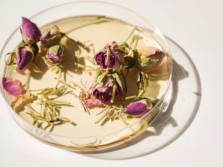 Aromatica - Відновлююча концентрована есенція для обличчя з екстрактом розмарину - Vitalizing Rosemary Concentrated Essence - 100ml