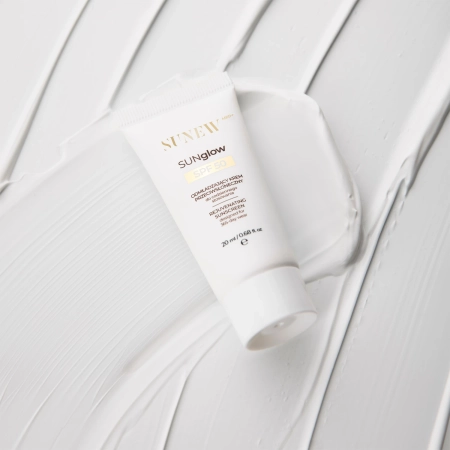SunewMed+ - SUNglow SPF50 - Омолоджувальний сонцезахисний крем для обличчя - 20ml