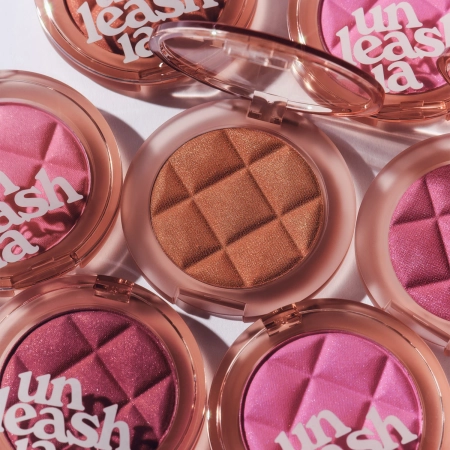Unleashia - Dough Dough Waffle Blush - Рум’яна для обличчя - 4 Toasted Crumb - 7g