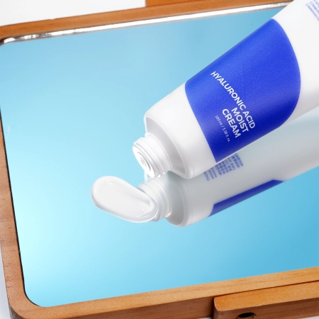 Isntree - Hyaluronic Acid Moist Cream - Зволожувальний крем для обличчя з гіалуроновою кислотою - 100ml