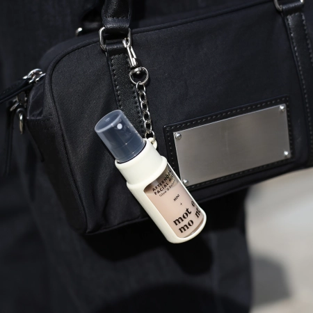 motomont - Silicone Keyrings+Afternoon Facial Mist - Зволожувально-фіксуючий спрей для макіяжу з брелоком - 20ml+1шт.