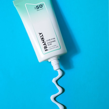Frankly - Cicahae Sun SPF50+/PA++++ - Успокаивающий солнцезащитный крем для лица - 50ml