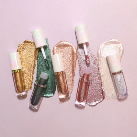 Moira - Diamond Daze Liquid Shadow - Жидкие тени с эффектом сияния - 002 Goodness - 3ml