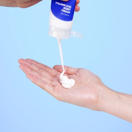 Isntree - Hyaluronic Acid Moist Cream - Зволожувальний крем для обличчя з гіалуроновою кислотою - 100ml