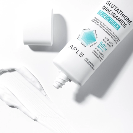 APLB - Glutathione Niacinamide Sunscreen SPF50+ PA++++ - Освітлювальний сонцезахисний крем для обличчя - 40ml