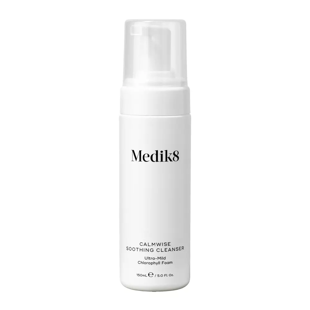 Medik8 - М'яка очищувальна пінка для шкіри з куперозом - Calmwise Soothing Cleanser - Ultra-Mild - Chlorophyll Foam - 150ml
